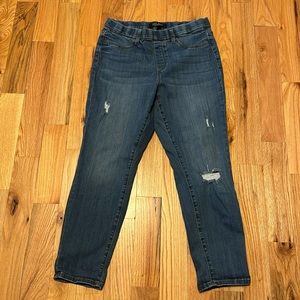 Judy Blue boyfriend fit slip on jeans. Size 15/32